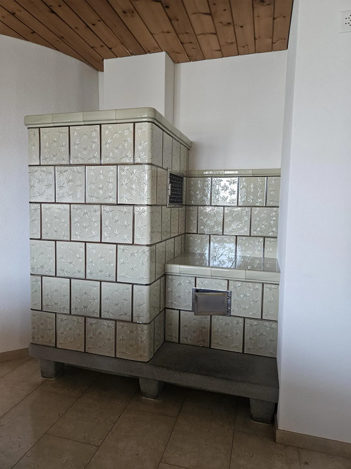 Casa unifamiliare 4 1/2 locali con vista sulla Linthebene - Foto 5 di 20