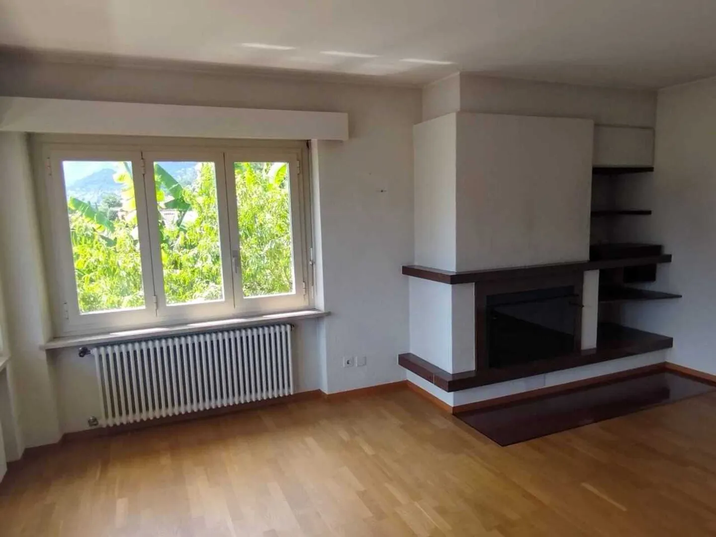 Spacious Apartment with Garden - Photo 13 of 31