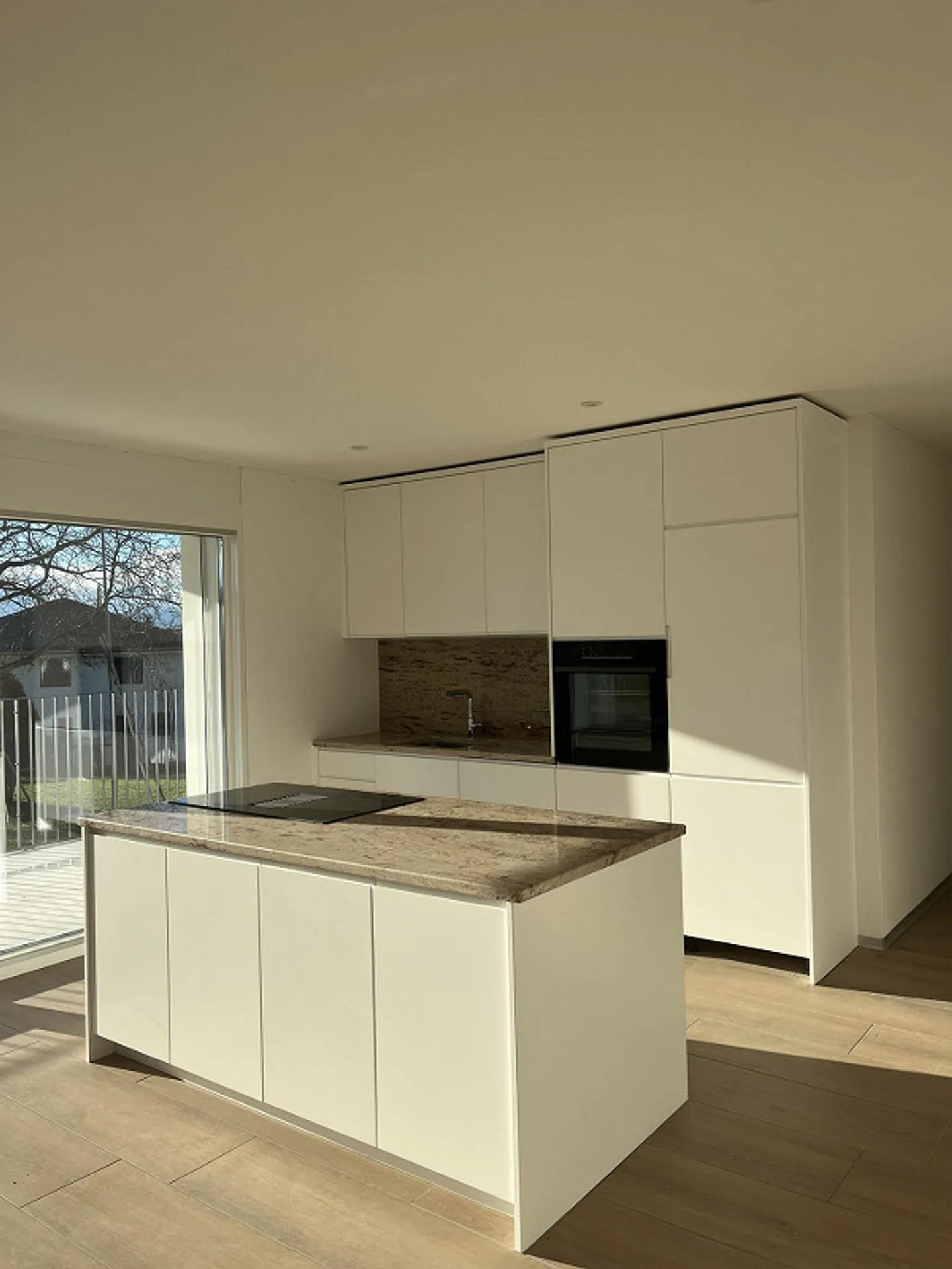 Lumière et tranquillité dans un emplacement élevé - Photo 1 sur 16