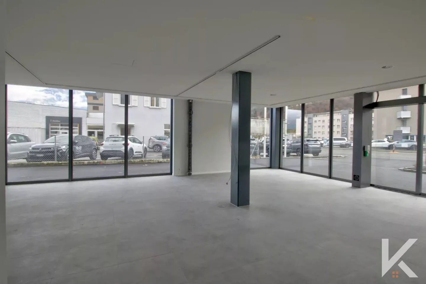 Nuovo spazio commerciale idealmente situato a Monthey - Foto 2 di 12