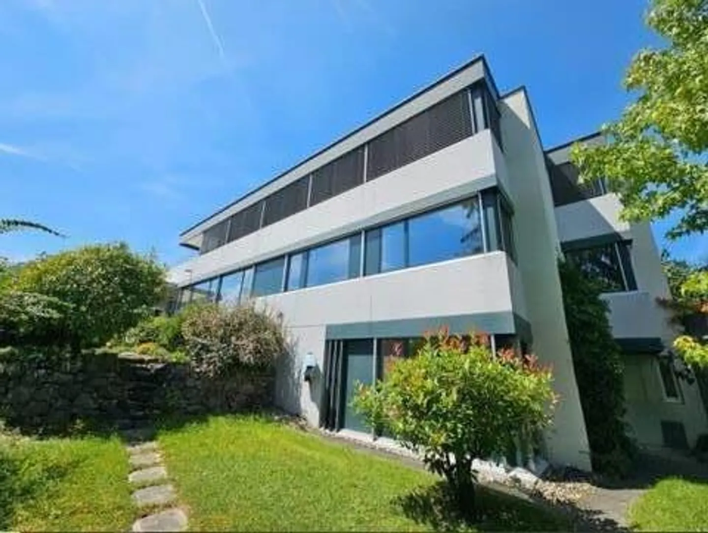 Idyllic Garden Studio in Küsnacht/Itschnach with Parking - Photo 2 of 9