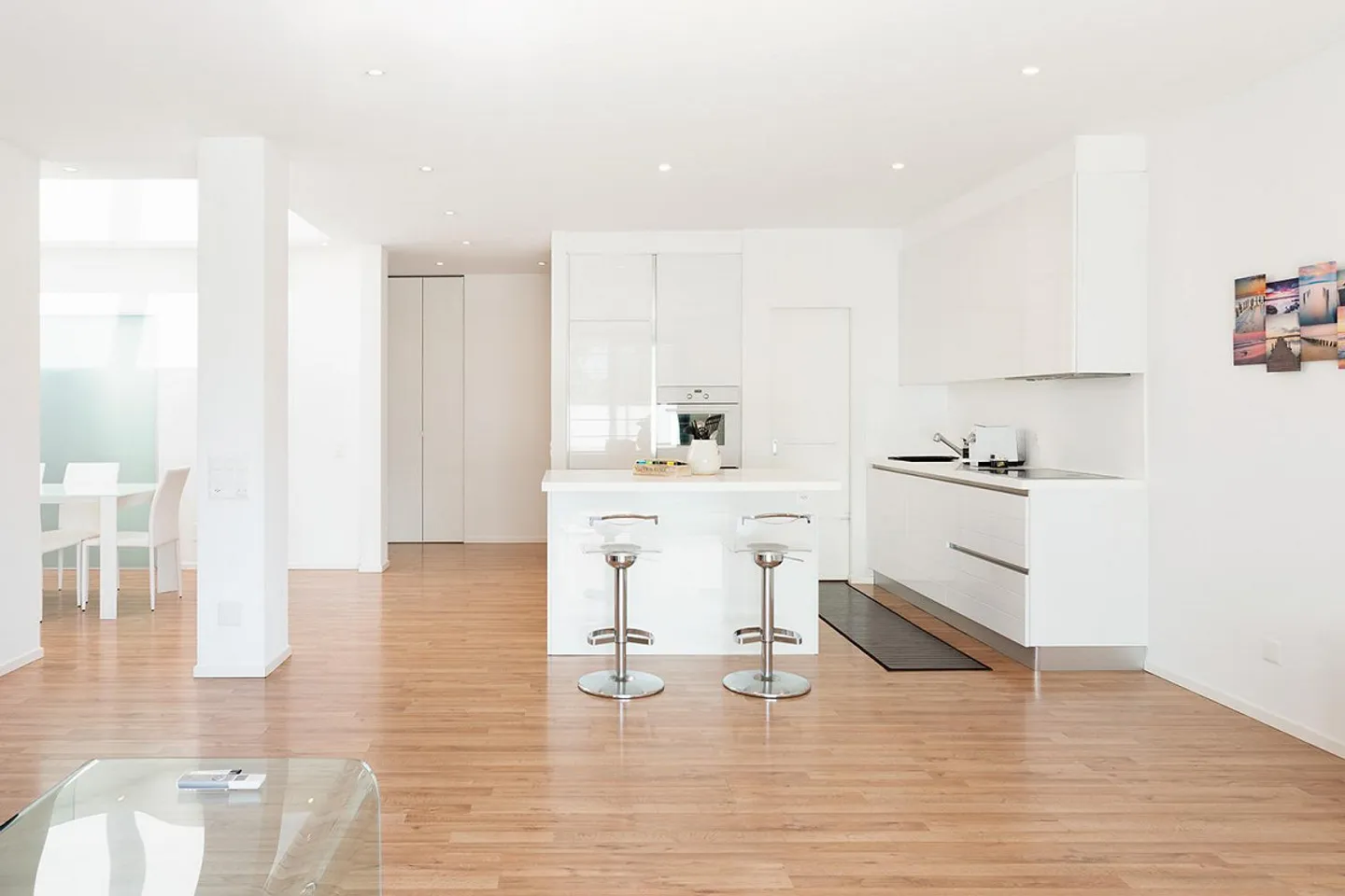 MODERN 3.5 ROOMS IN SEMENTINA - Photo 1 of 18