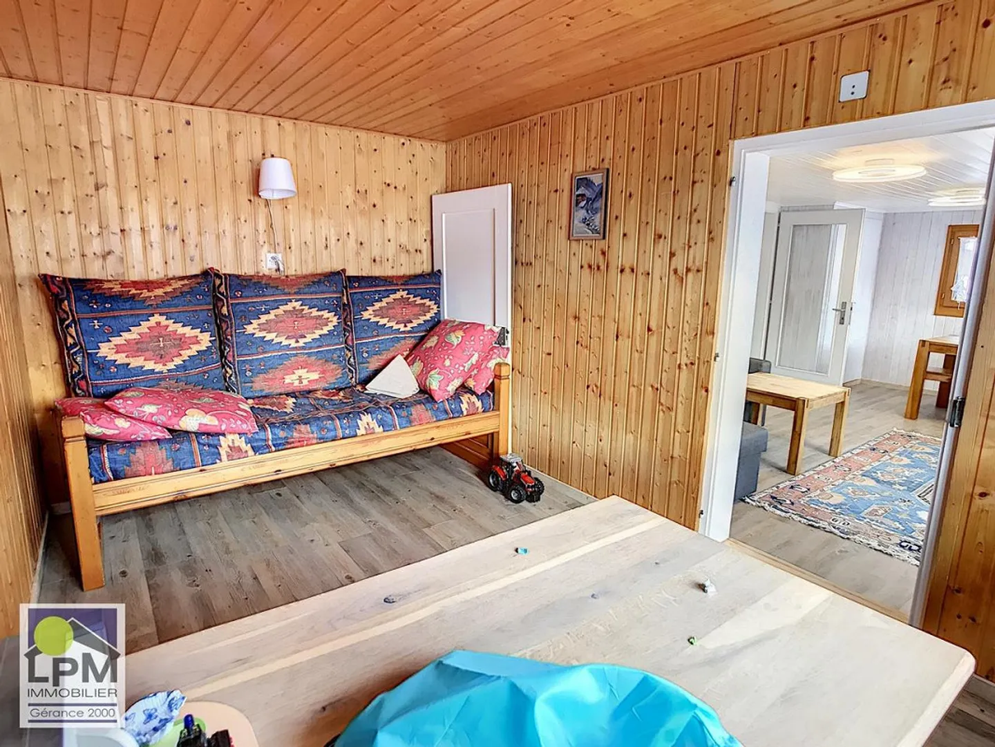 Chalet with character for rent year-round in secondary residence - Photo 5 of 8
