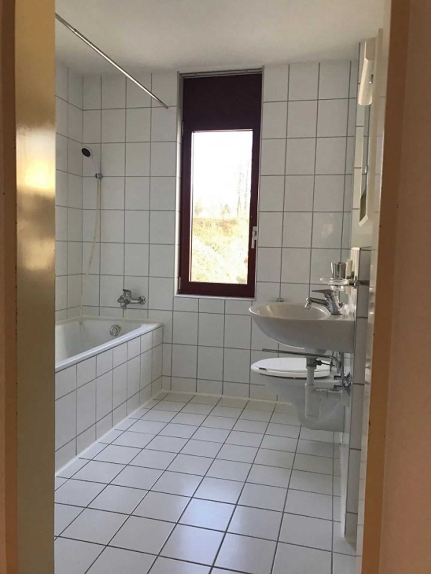 2 BIS 5  ZIMMER  WOHNUNGEN  + AUTO- GEWERBE - Foto 8 von 30