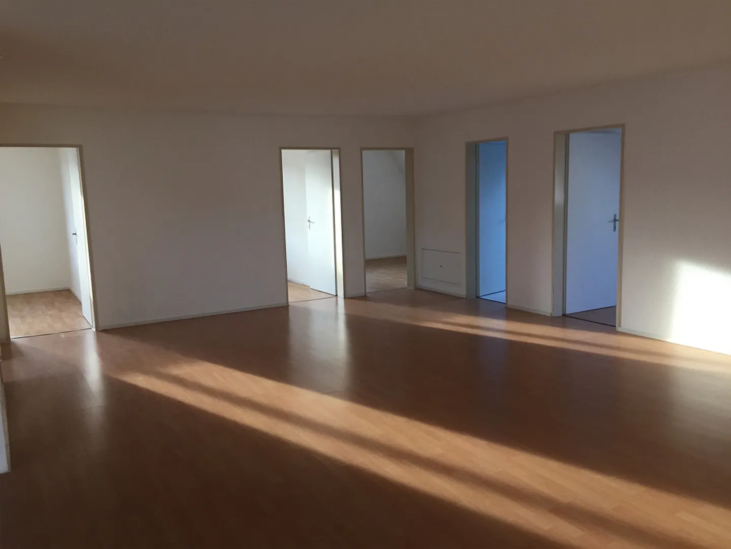 2 BIS 5  ZIMMER  WOHNUNGEN  + AUTO- GEWERBE - Foto 12 von 30