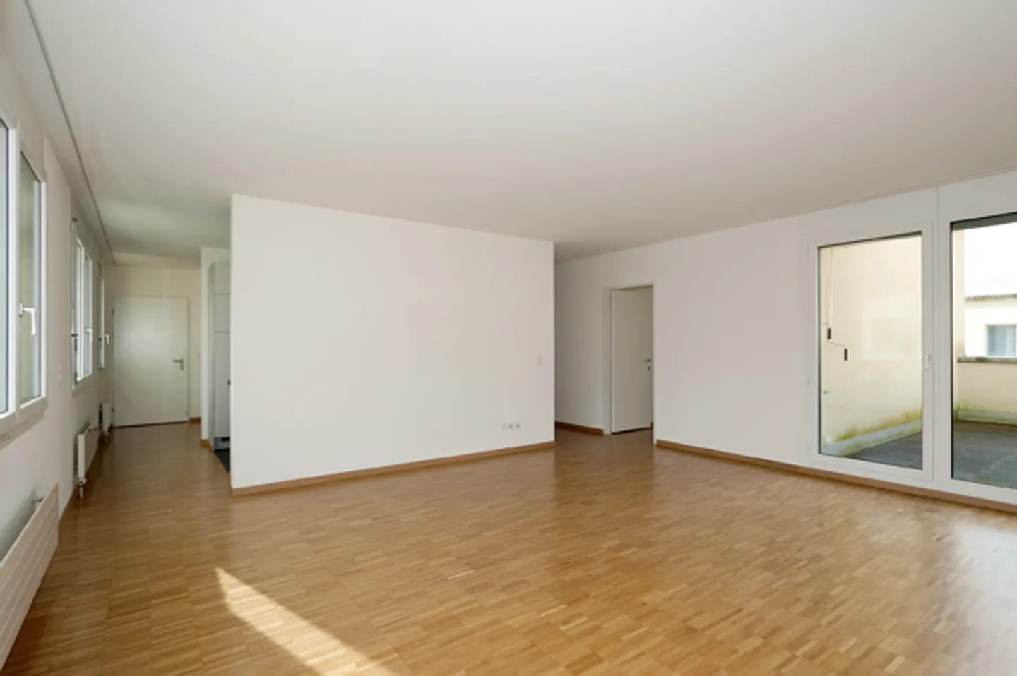 Helle, schöne Dachwohnung mit über 100 m2 - Foto 3 von 11