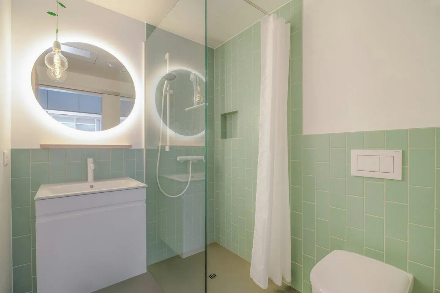L'appartement de 1.5 pièces meublé et un peu différent à la Wülflingerstrasse 114 à Winterthur - Photo 4 sur 12