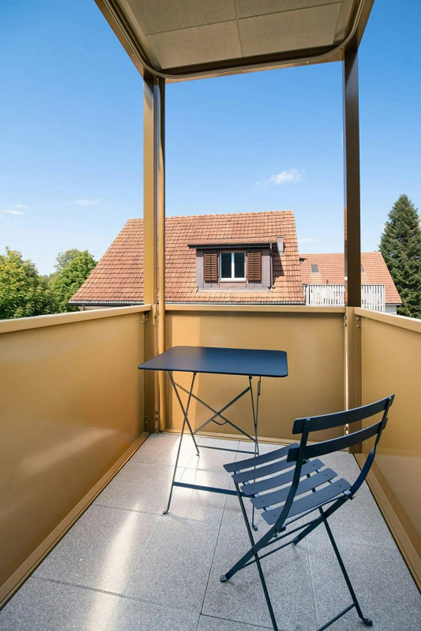 L'appartement de 1.5 pièces meublé et un peu différent à la Wülflingerstrasse 114 à Winterthur - Photo 7 sur 12