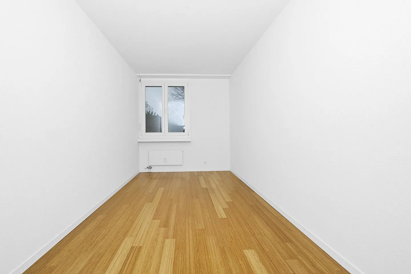 Ampio appartamento con giardino in posizione centrale - Foto 6 di 9