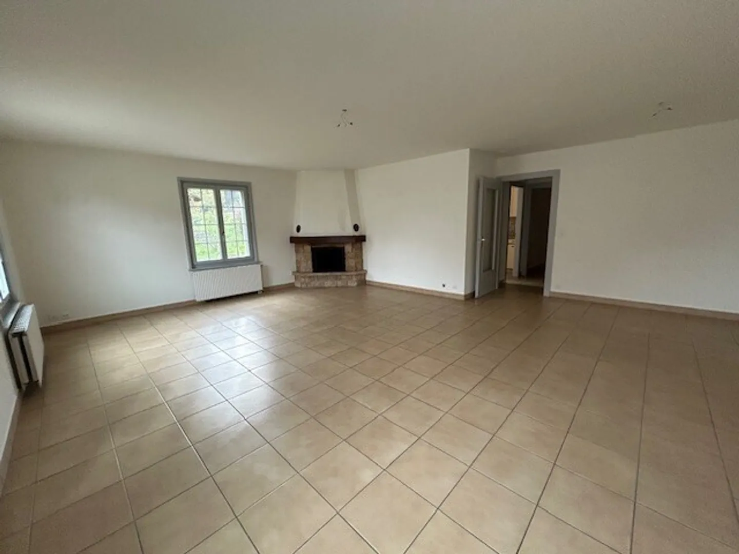 ZU VERMIETEN 3,5 ZIMMER MIT GARTEN ACLENS - Foto 1 von 5