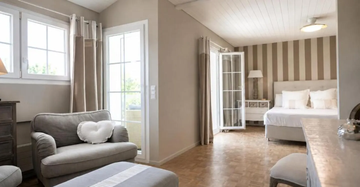 EXCLUSIVITÉ à MIES ? PROPRIÉTÉ D'EXCEPTION DE 8 PIÈCES - Foto 7 di 10
