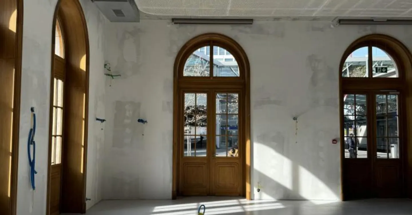 Restaurantfläche im historischen Bahnhof - Foto 1 von 8