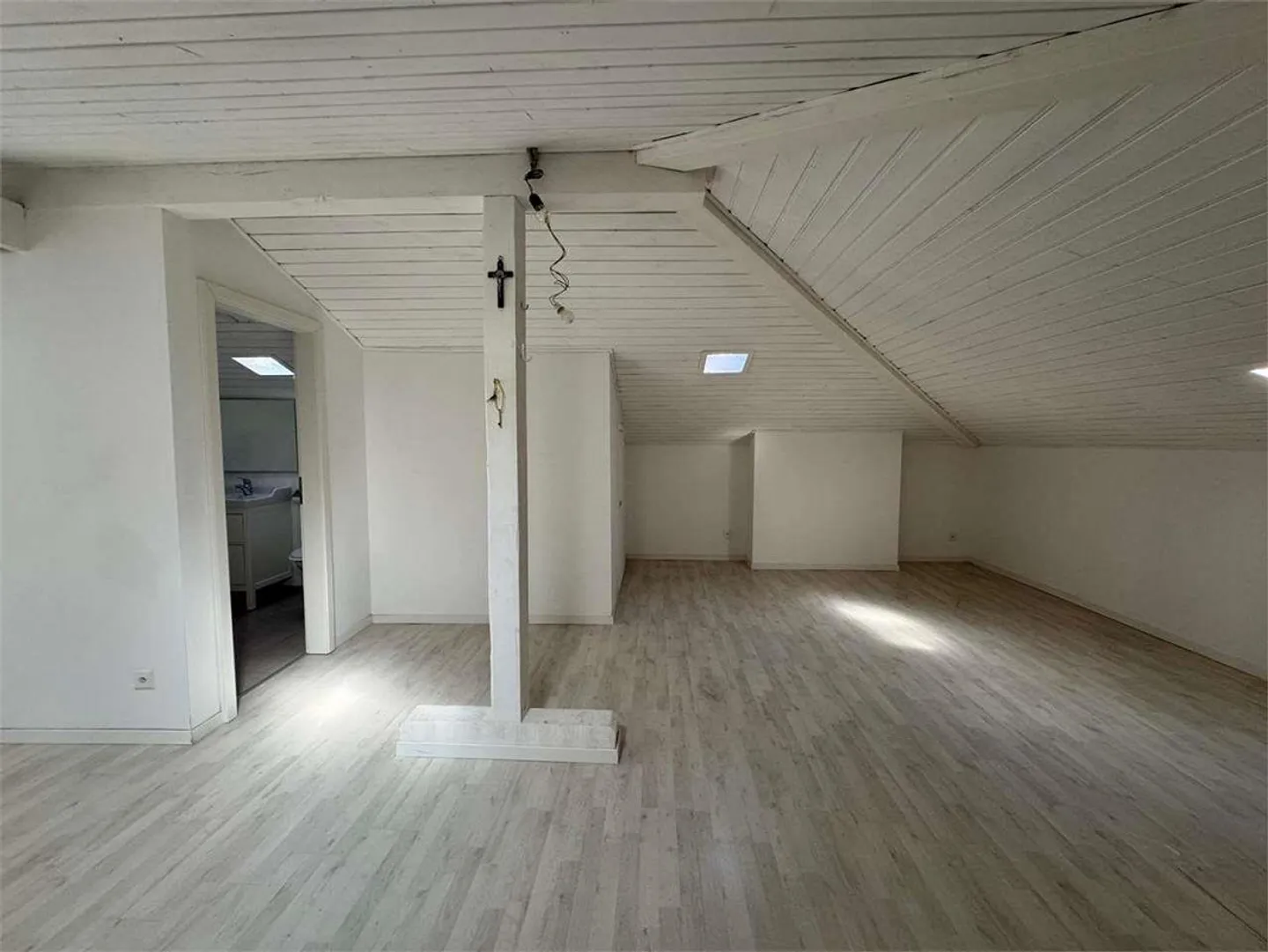 Ref. 2681 Dachboden zur Miete - zur Lagerung / Lagerhaus - Foto 1 von 8