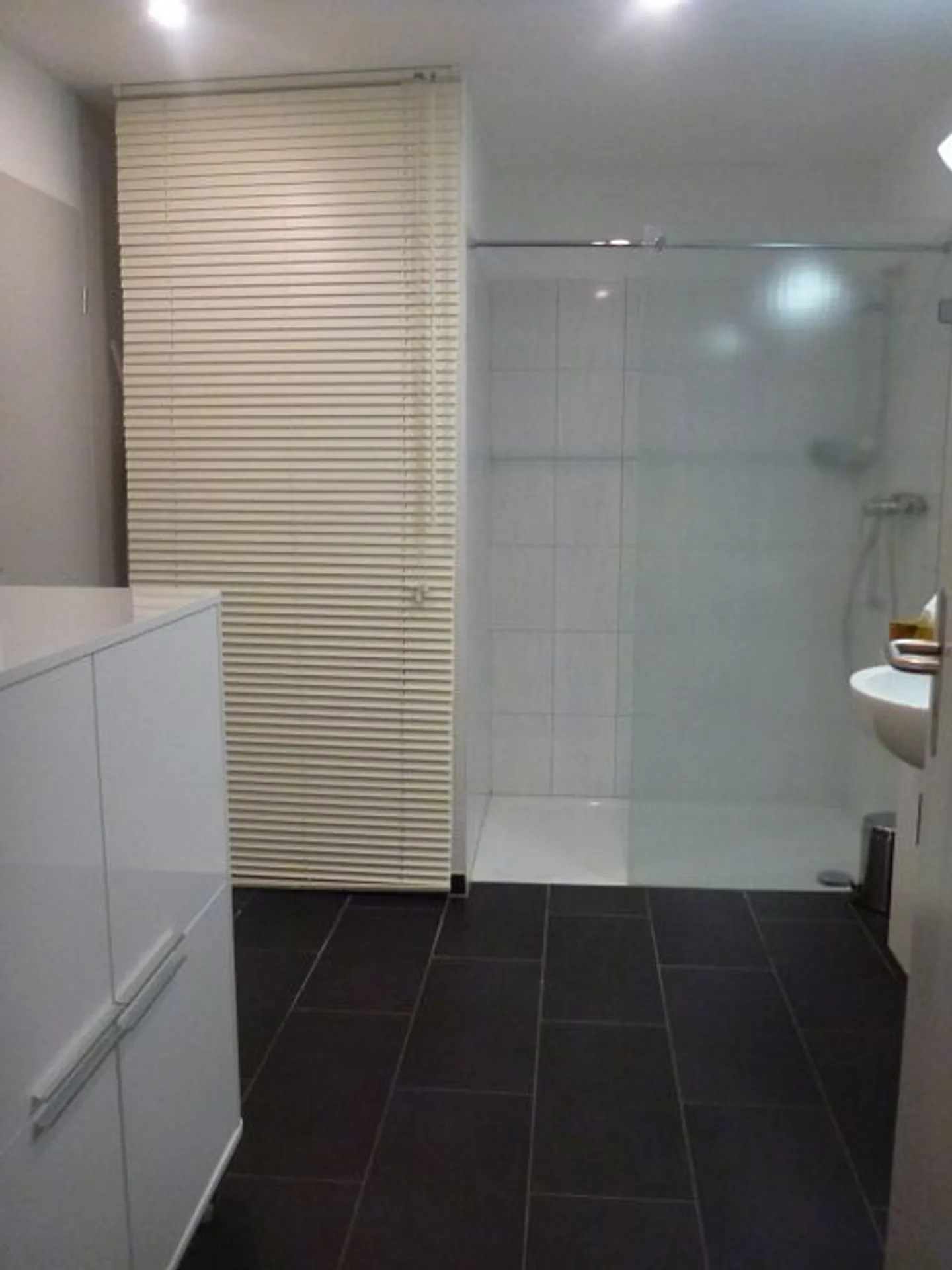 Moderno appartamento arredato di 2,5 locali con oasi benessere a Schindellegi - Foto 8 di 13