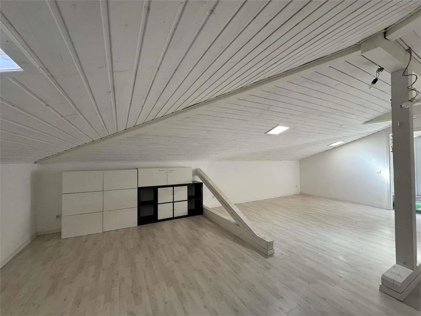Ref. 2681 Dachboden zur Miete - zur Lagerung / Lagerhaus - Foto 2 von 8
