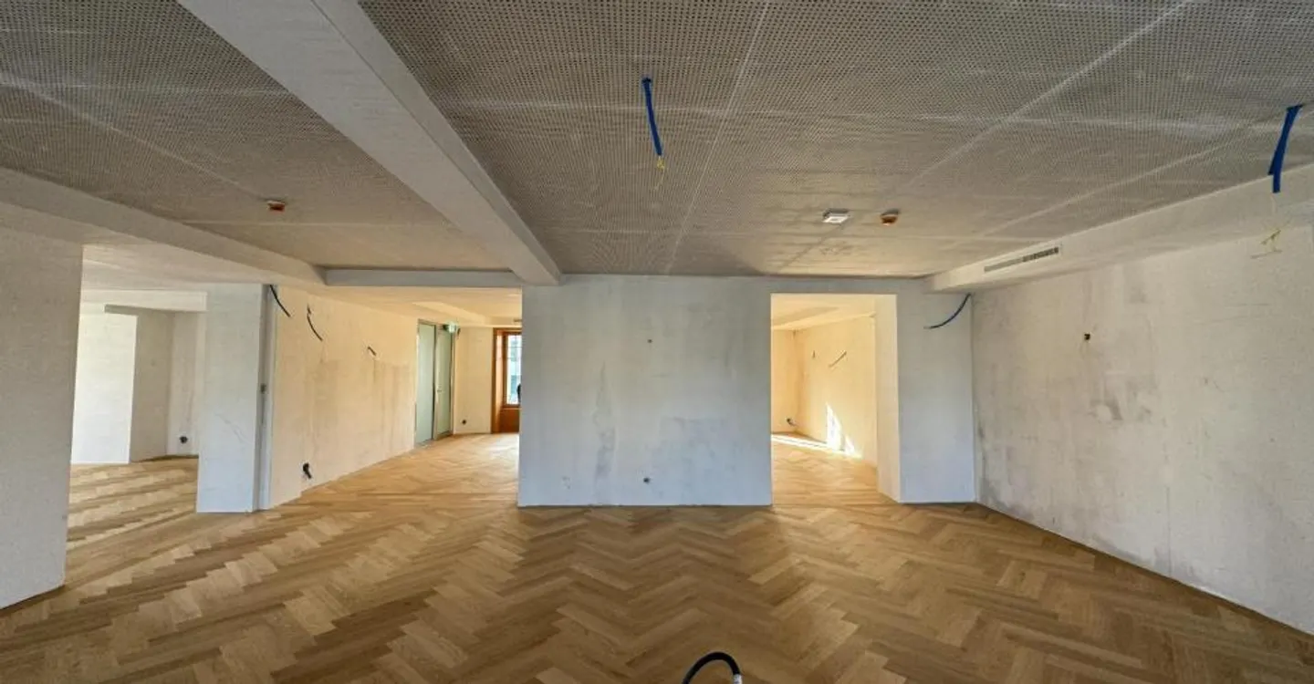 Restaurantfläche im historischen Bahnhof - Foto 3 von 8