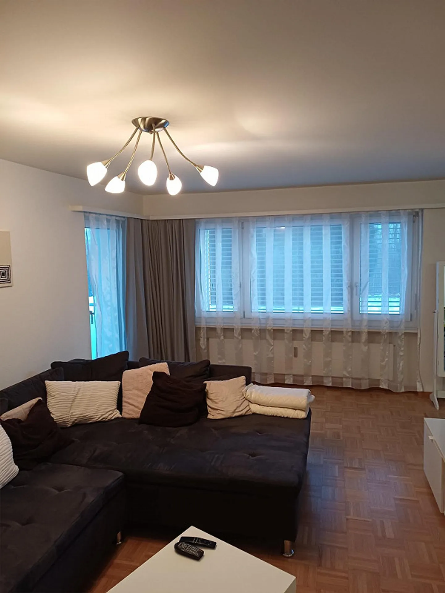 Appartement 3.5 pièces au cœur de Wil - Photo 3 sur 9