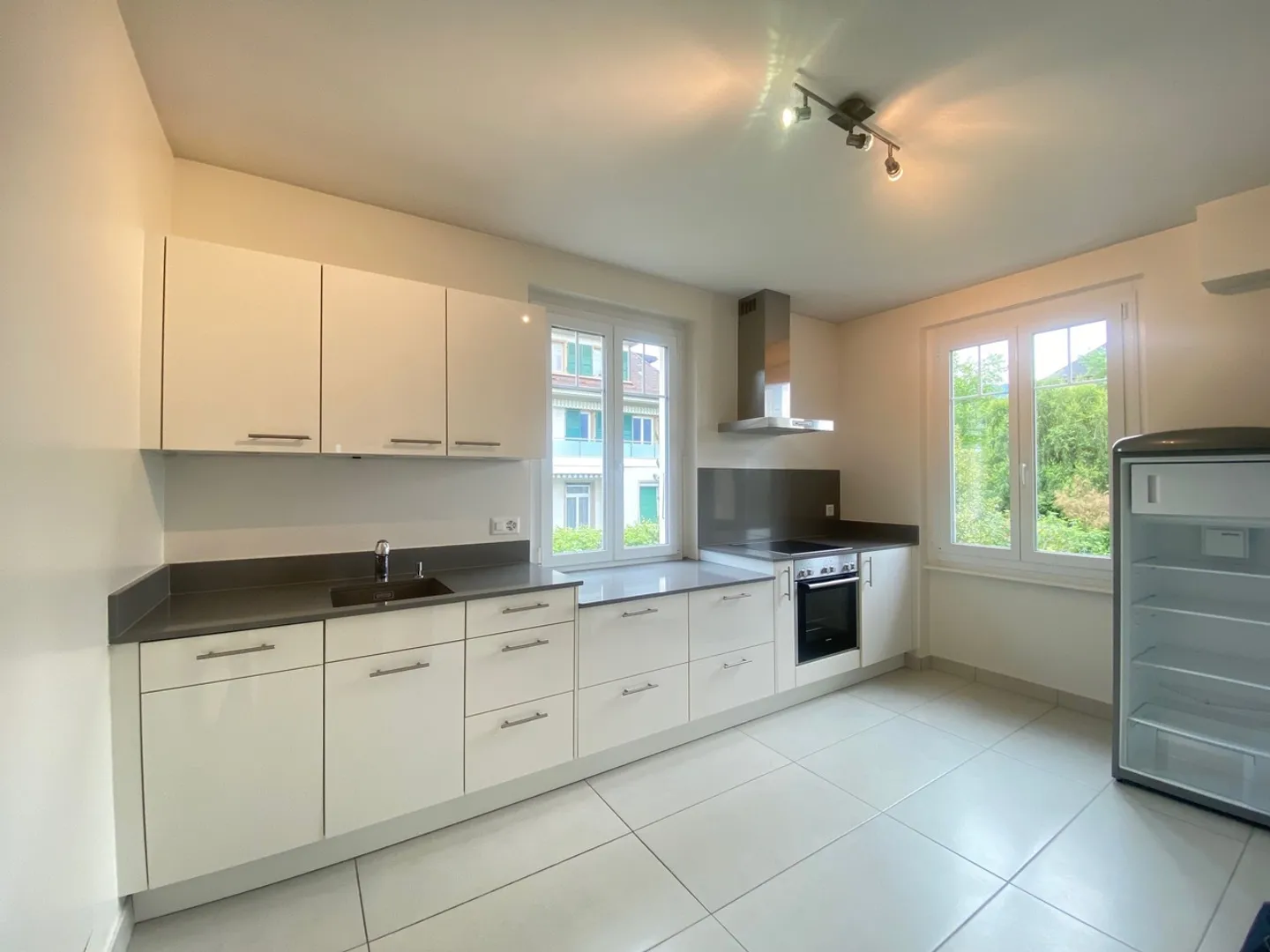 Zu vermieten - Charmante 3,5-Zimmer-Wohnung in La Tour-de-Peilz - Foto 1 von 6