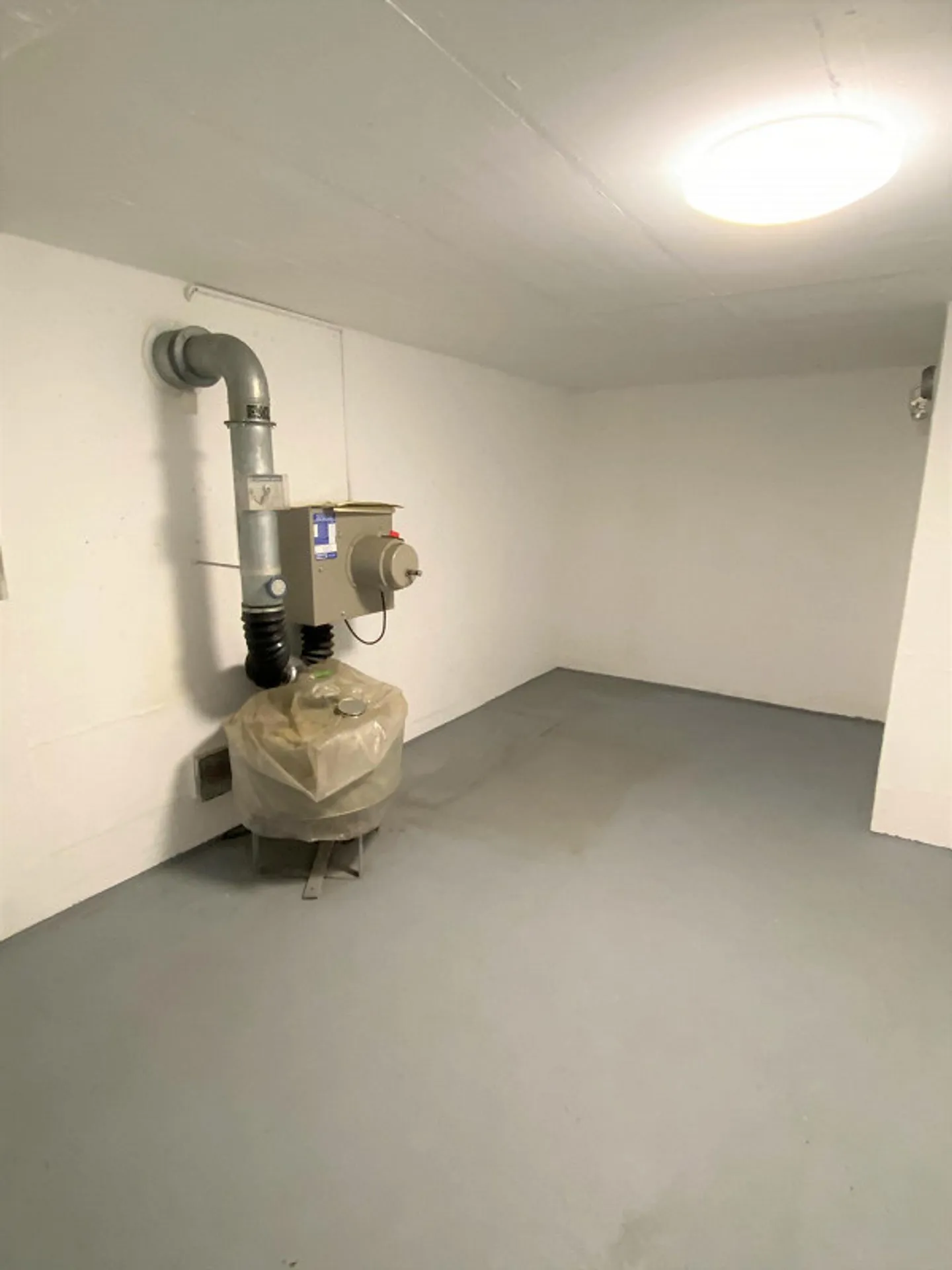 Espace de stockage de 18 m² à louer ! - Photo 2 sur 2