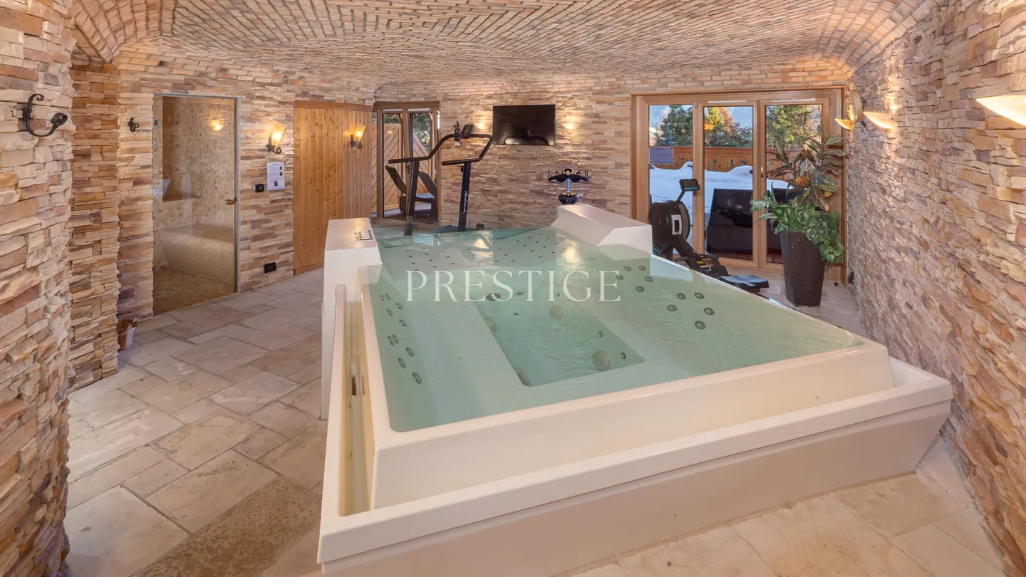 Bellissimo appartamento di 5.5 stanze a pochi passi dal centro di Crans-Montana - Foto 11 di 13