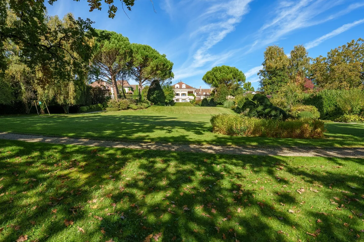 Large estate of high standard in Vandoeuvres - Photo 9 of 12