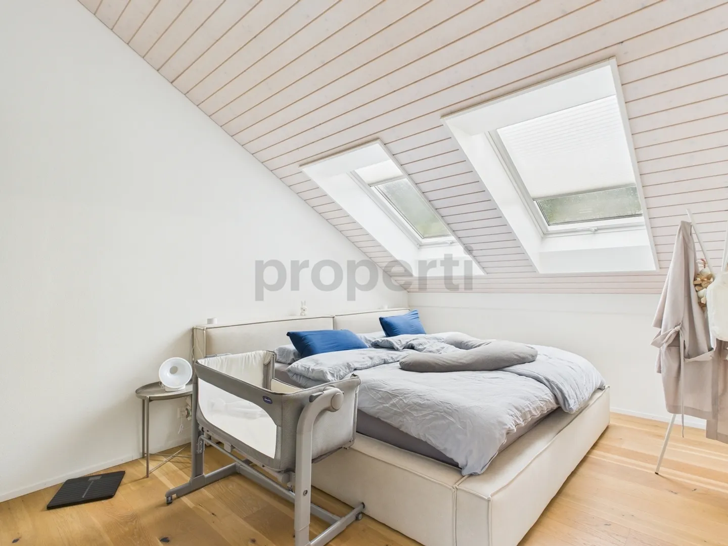 Modern 5.5-room penthouse apartment in Erlinsbach with beautiful terrace where you can enjoy the evening sun - Photo 6 of 11