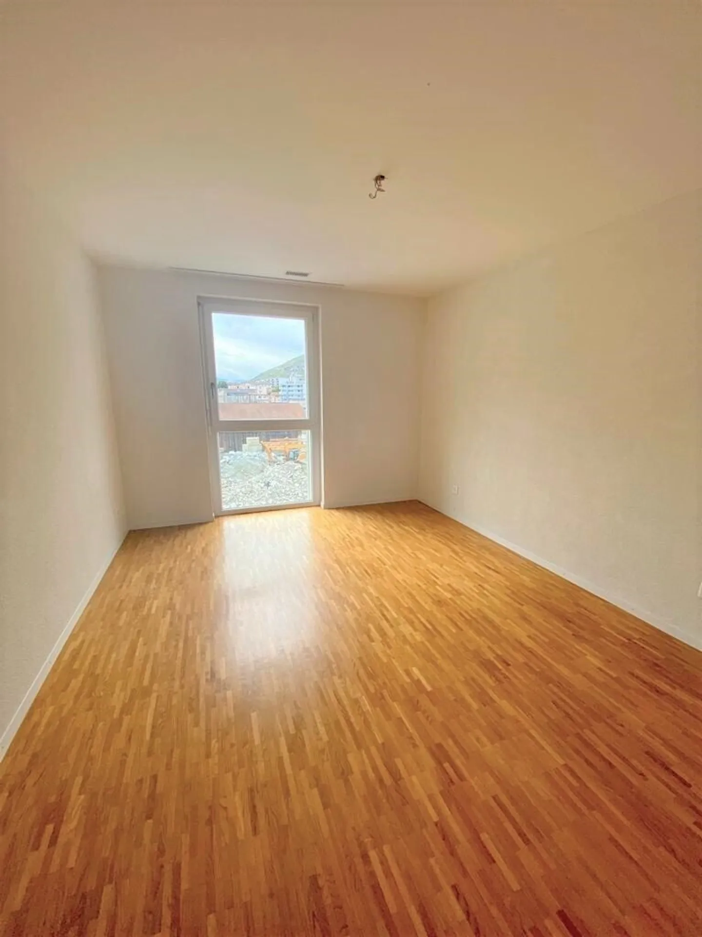 Nuovo! Ampio appartamento a Sierre! - Foto 4 di 8