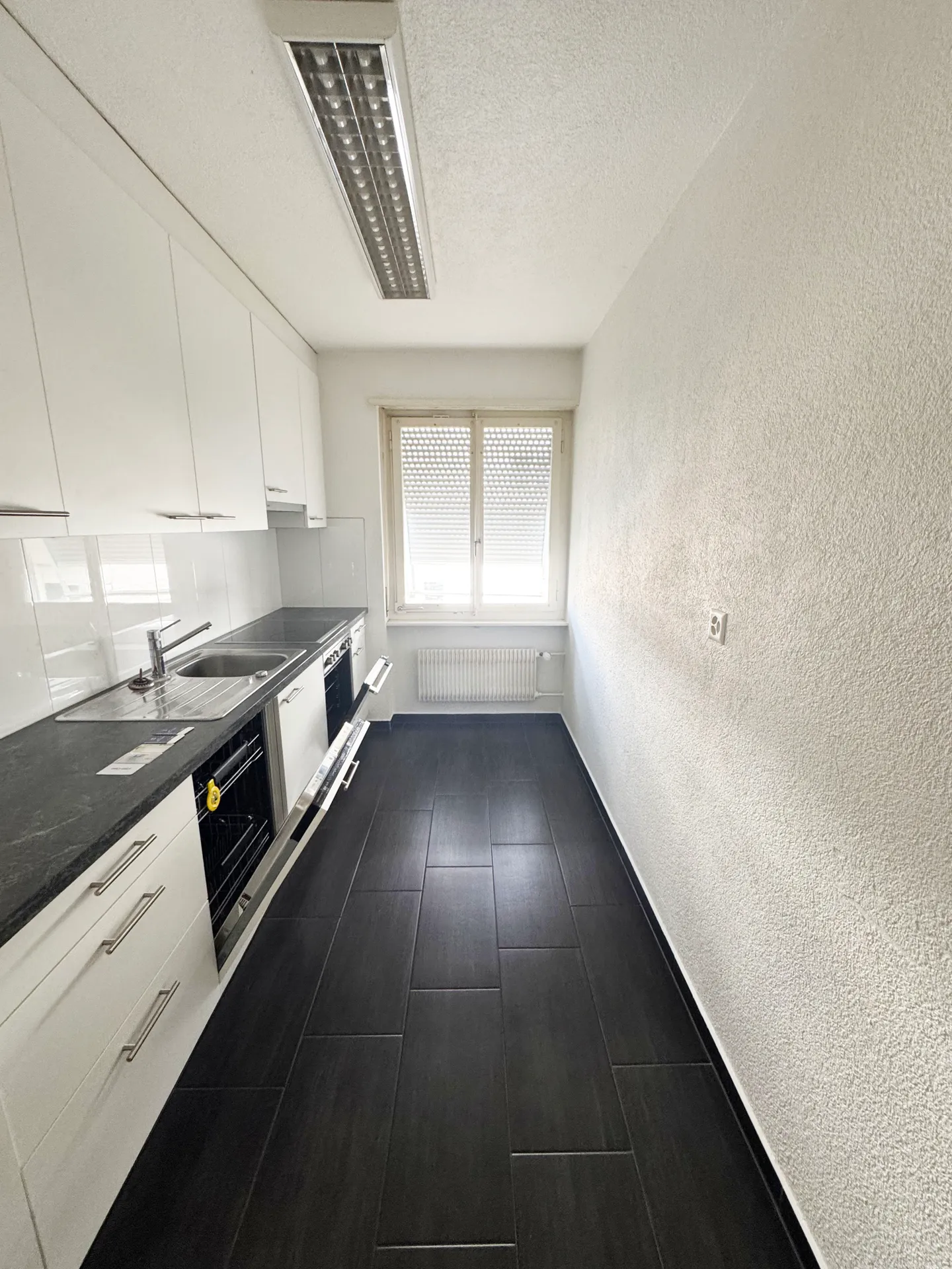 Modern 3-Room Apartment - Photo 4 of 7