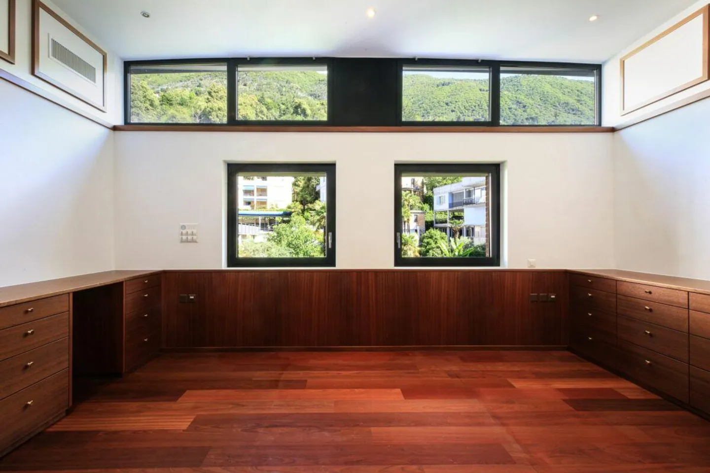MURALTO - Attico spazioso con vista sul Lago Maggiore - Foto 10 di 30