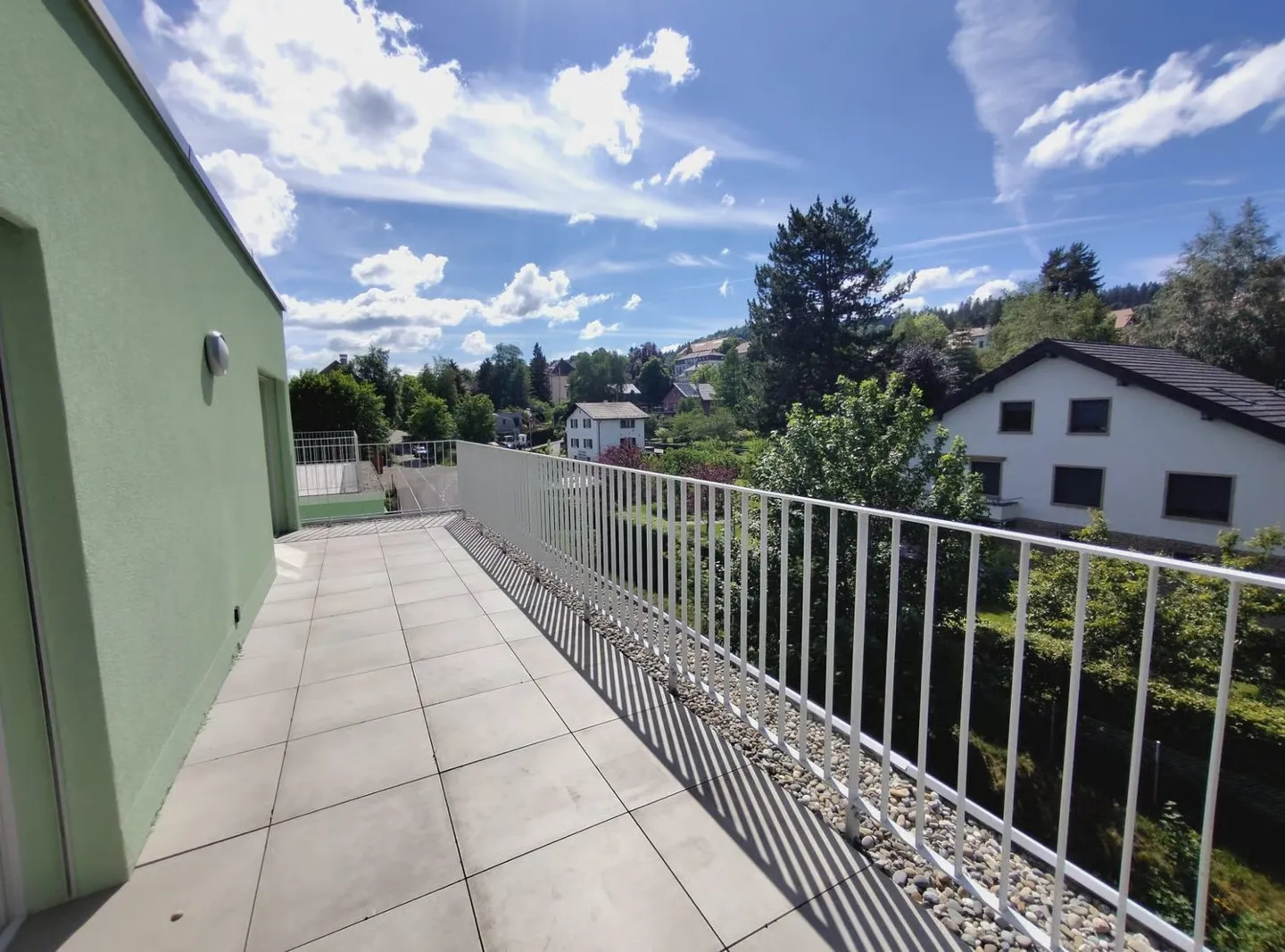 Magnificent 6.5-room attic apartment with terrace and panoramic view with private elevator - Photo 11 of 13