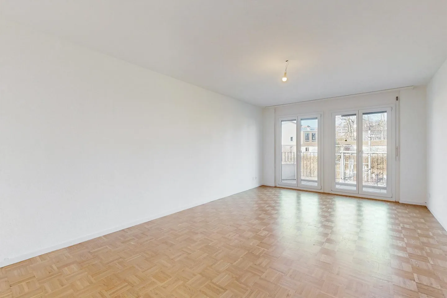 Renovated apartments - 4/4.5 rooms – Rue Marcello, Fribourg - Photo 2 of 12