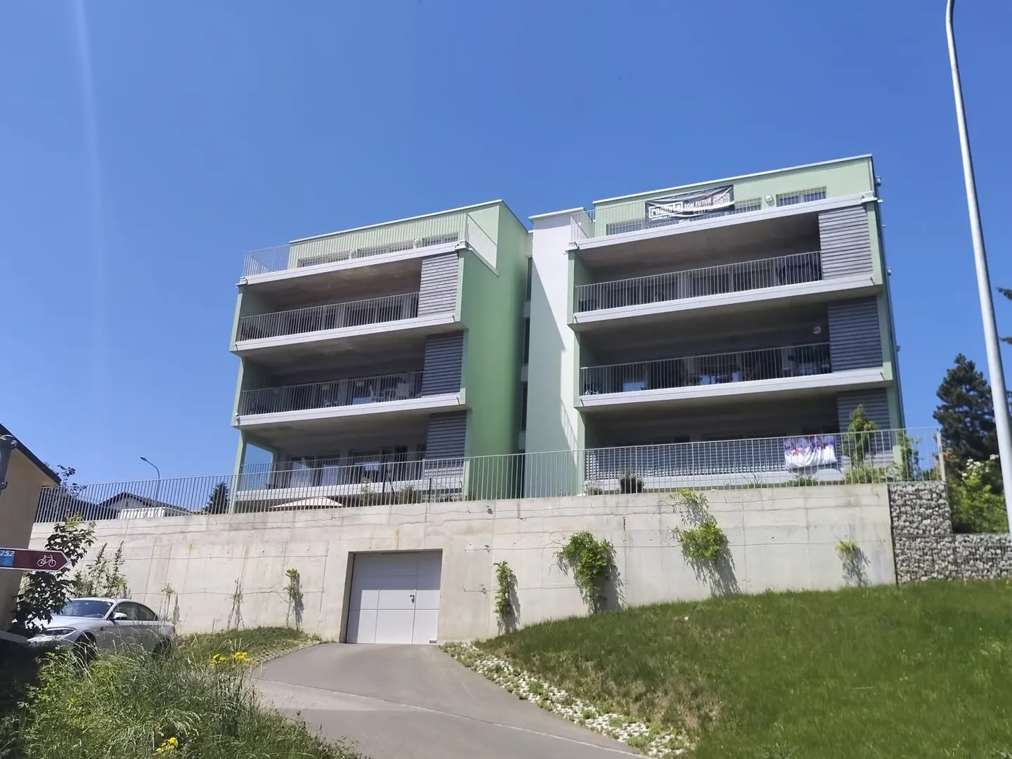 Magnificent 6.5-room attic apartment with terrace and panoramic view with private elevator - Photo 12 of 13