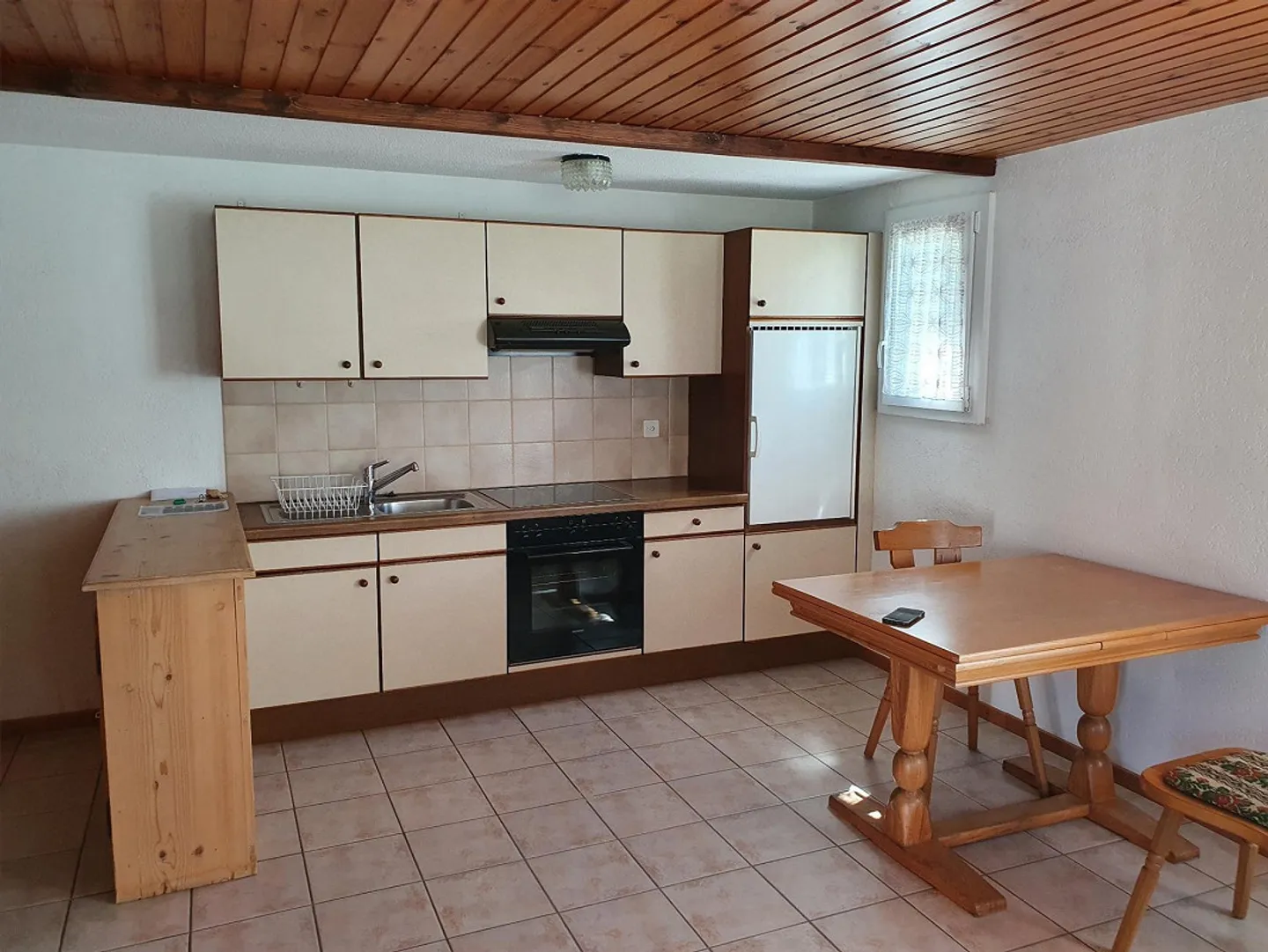 Studio 1 1/2 pièces dans maison individuelle - meublé - Photo 2 sur 10