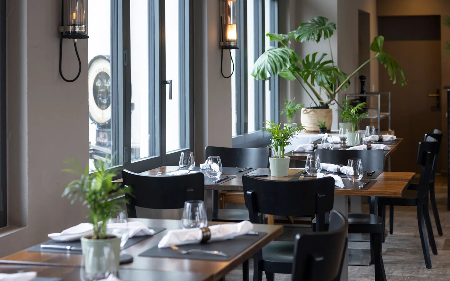 Edificio residenziale e commerciale storico con molteplici opportunità - Foto 3 di 21