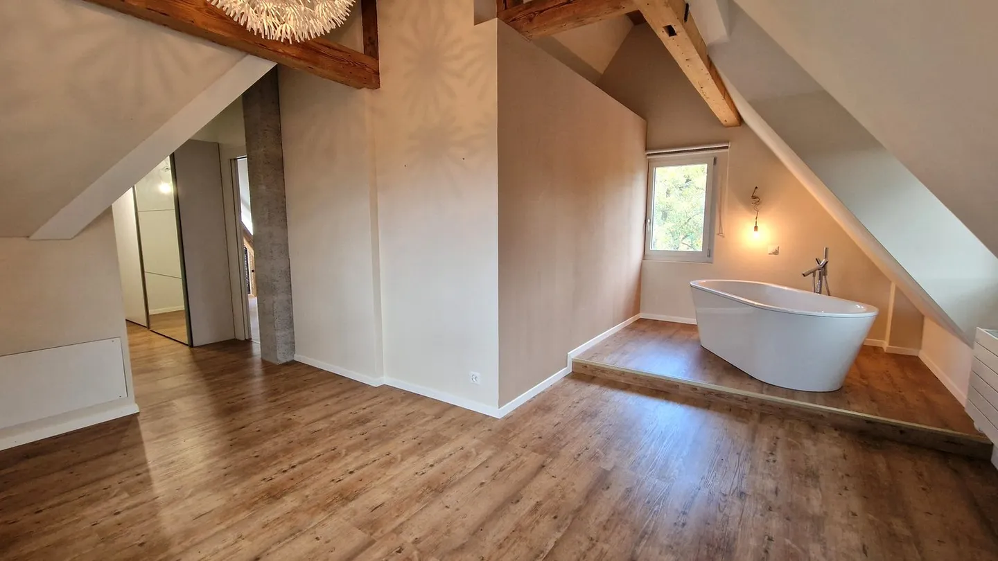 Edificio residenziale e commerciale storico con molteplici opportunità - Foto 5 di 21