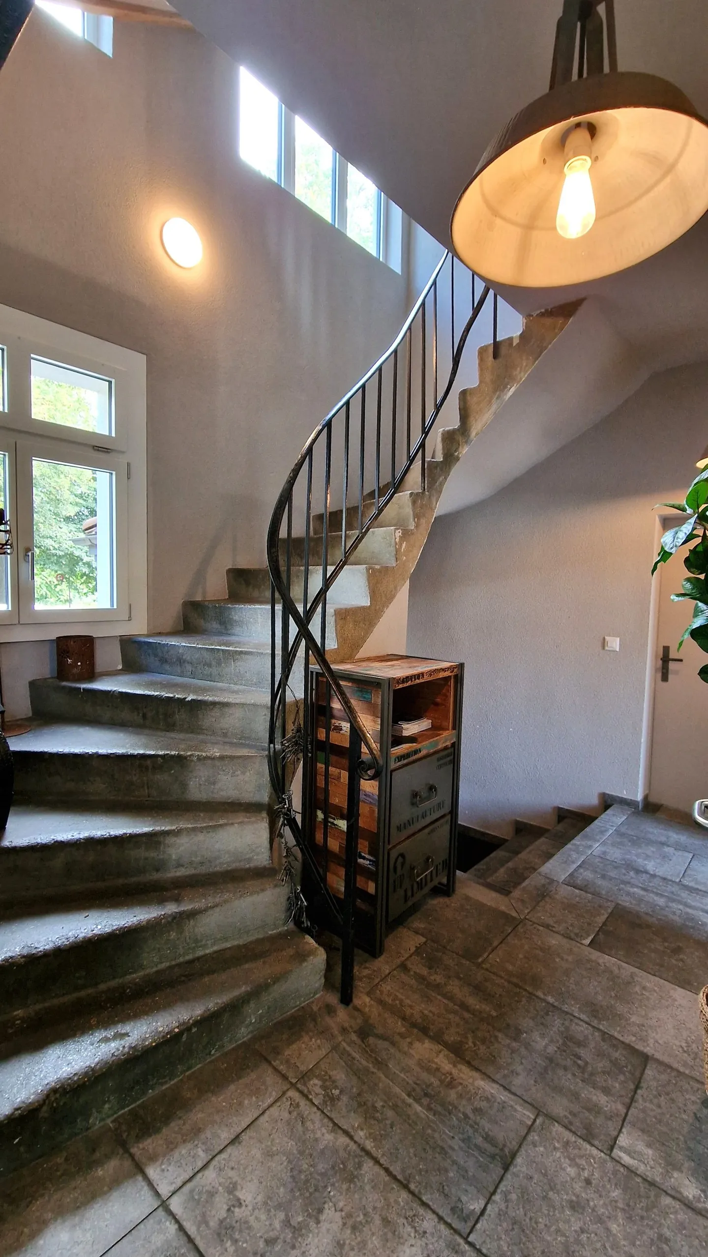 Edificio residenziale e commerciale storico con molteplici opportunità - Foto 9 di 21