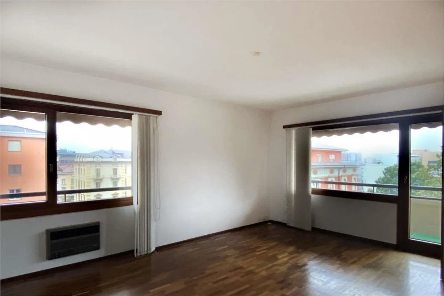 Spacious and bright offices in the center of Lugano - Photo 8 of 13