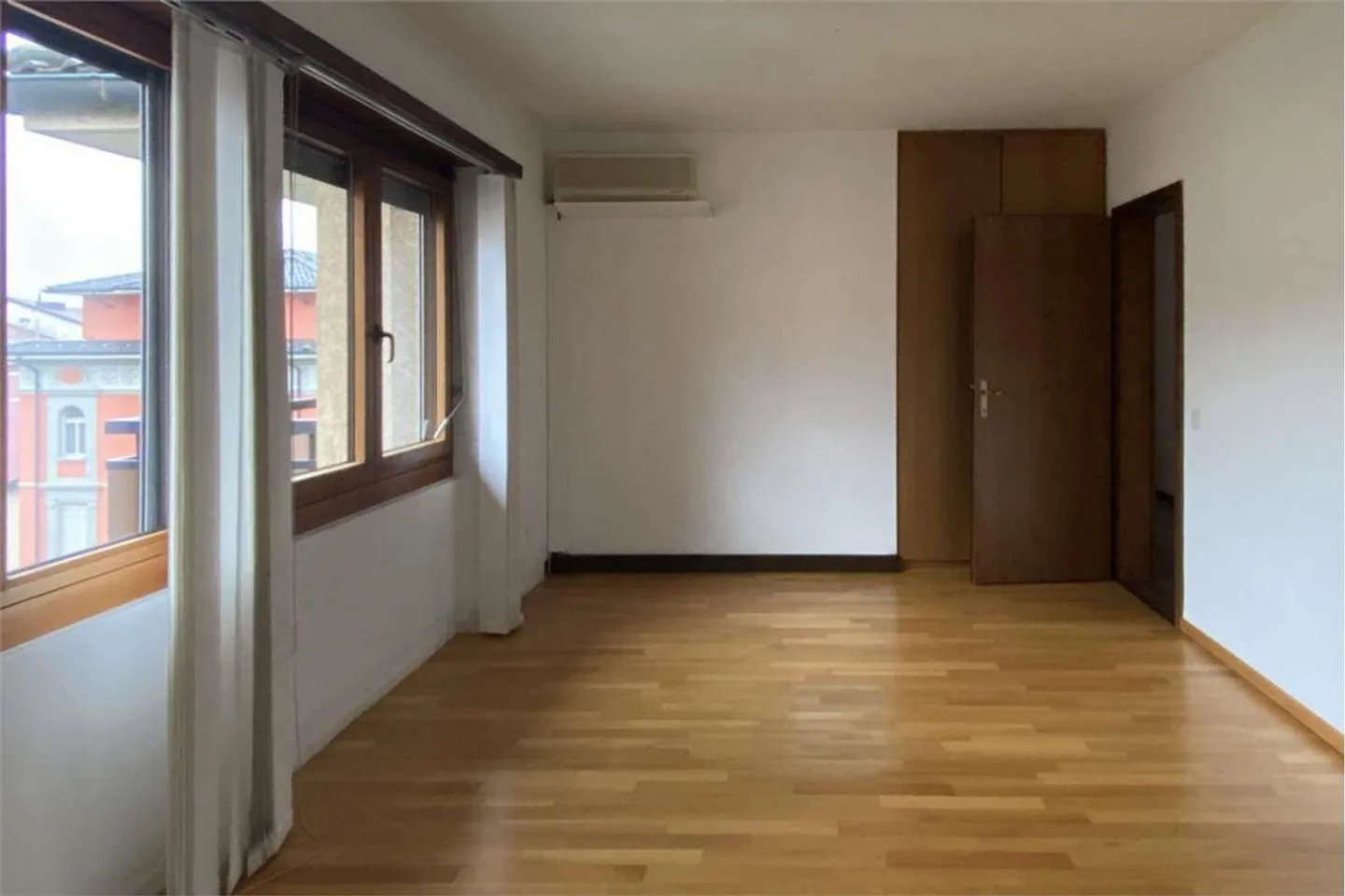 Spacious and bright offices in the center of Lugano - Photo 10 of 13