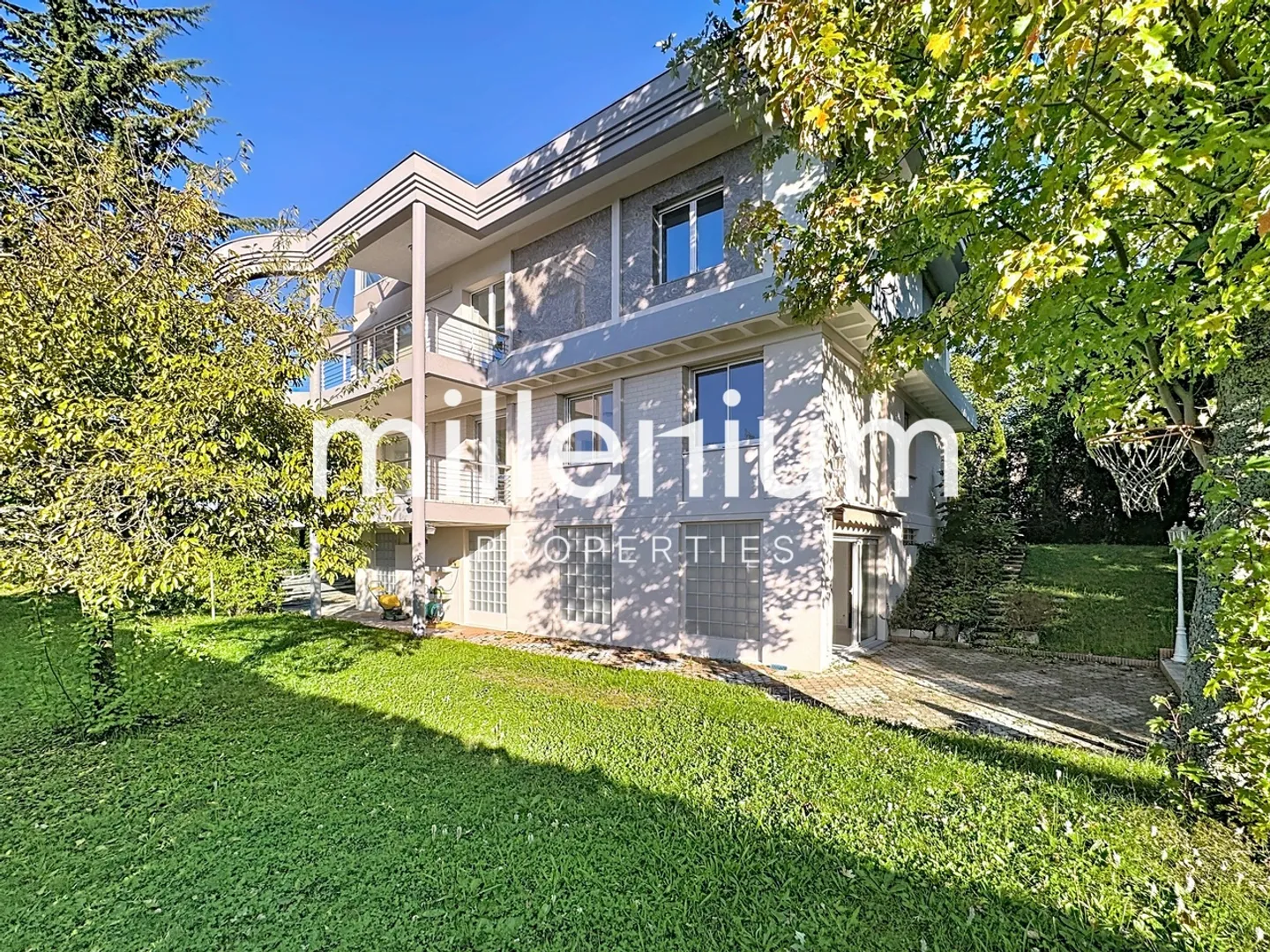 «In esclusiva - Villa indipendente a Collonge-Bellerive con vista lago» - Foto 4 di 9