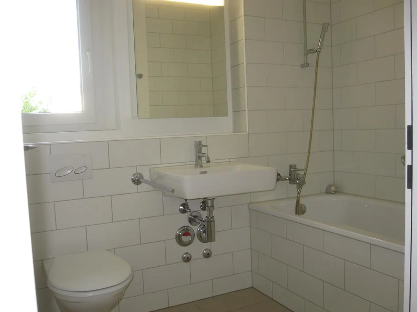 Attractive apartment in a quiet location limited until 31.03.2028 - Photo 2 of 6