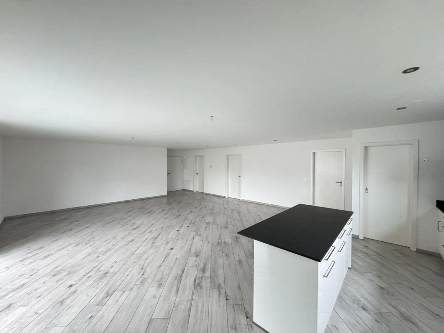 Modernes Apartment mit Terrasse - Foto 6 von 12
