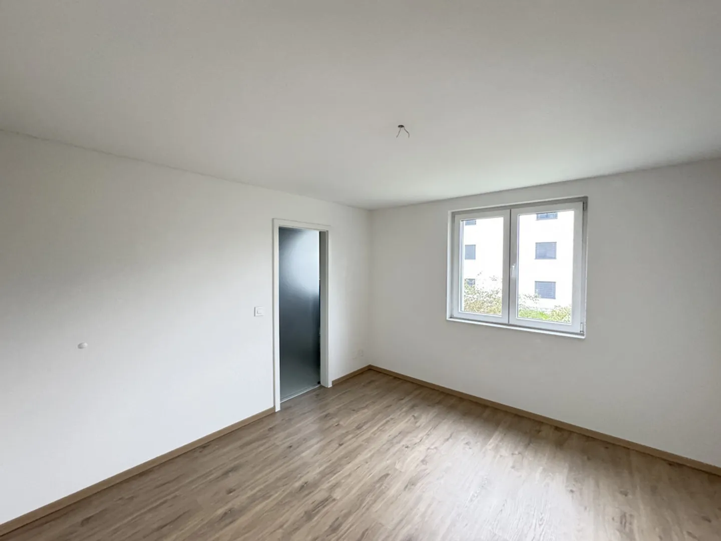 Modernes Apartment mit Terrasse - Foto 8 von 12