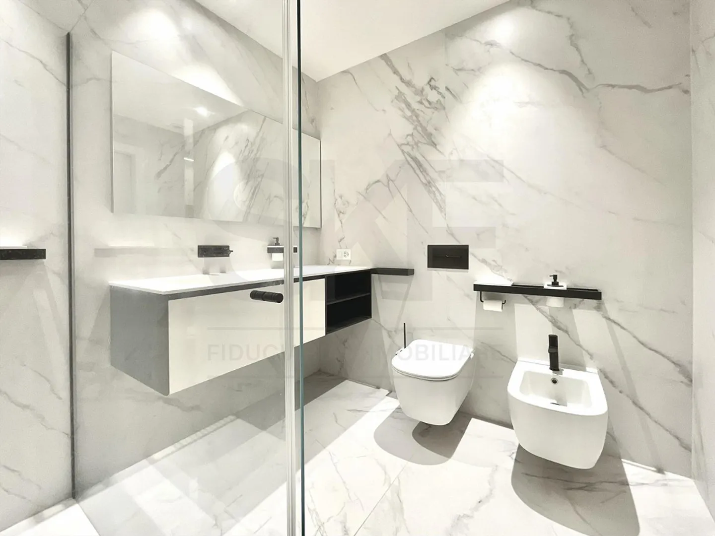 MASSAGNO - LUXURIOUS 2.5 ROOMS FOR RENT - Photo 4 of 10