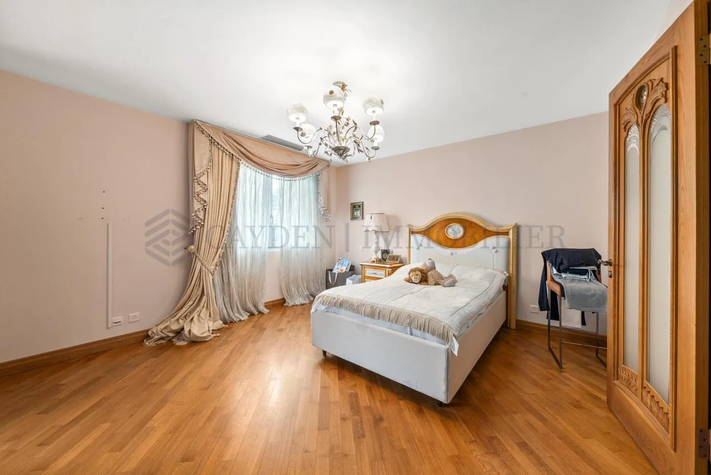 Ausnahme Villa mit Pool - Foto 12 von 15