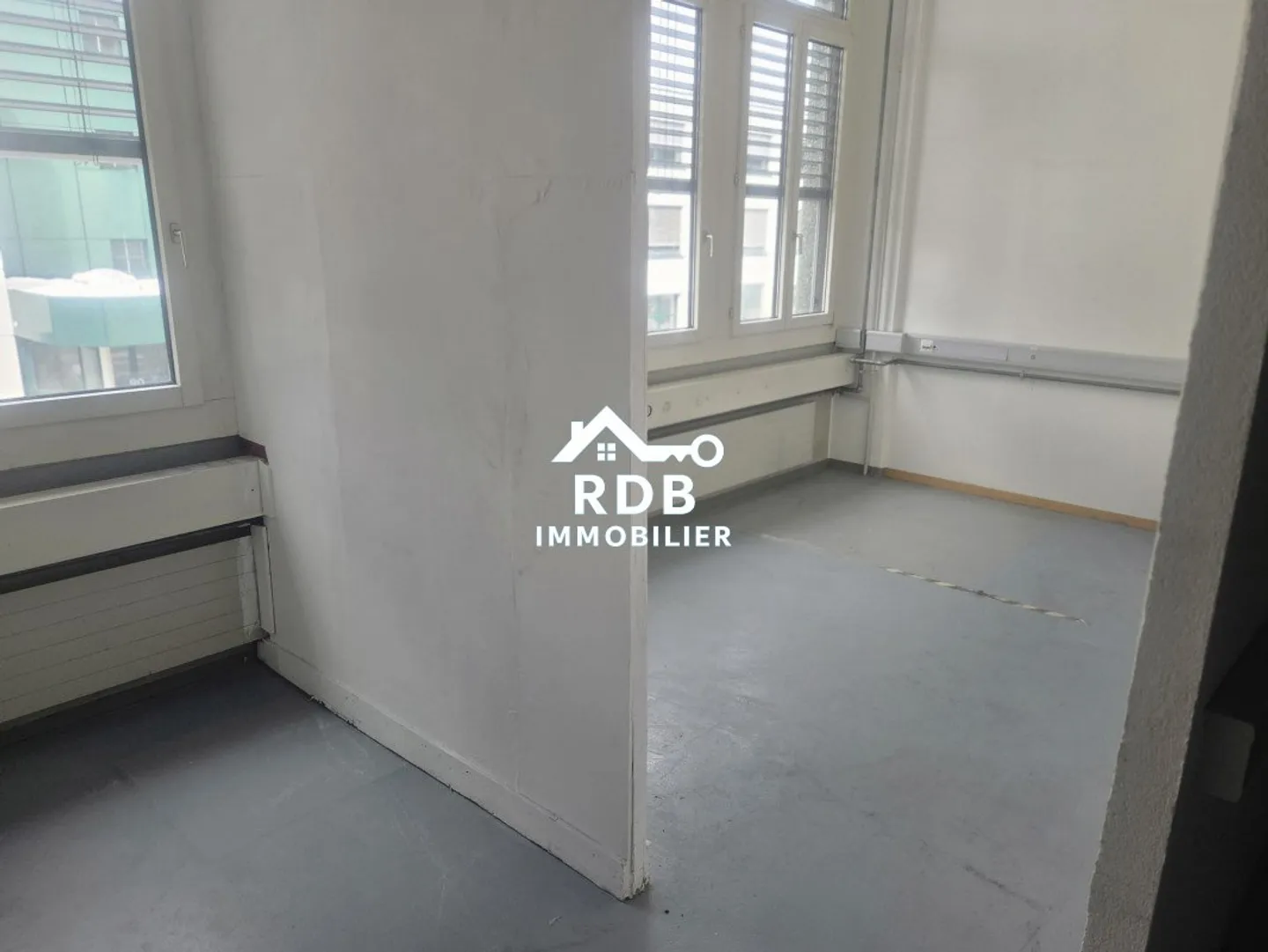 Bellissimo studio di 150m2 a La Chaux-de-Fonds - Foto 4 di 5