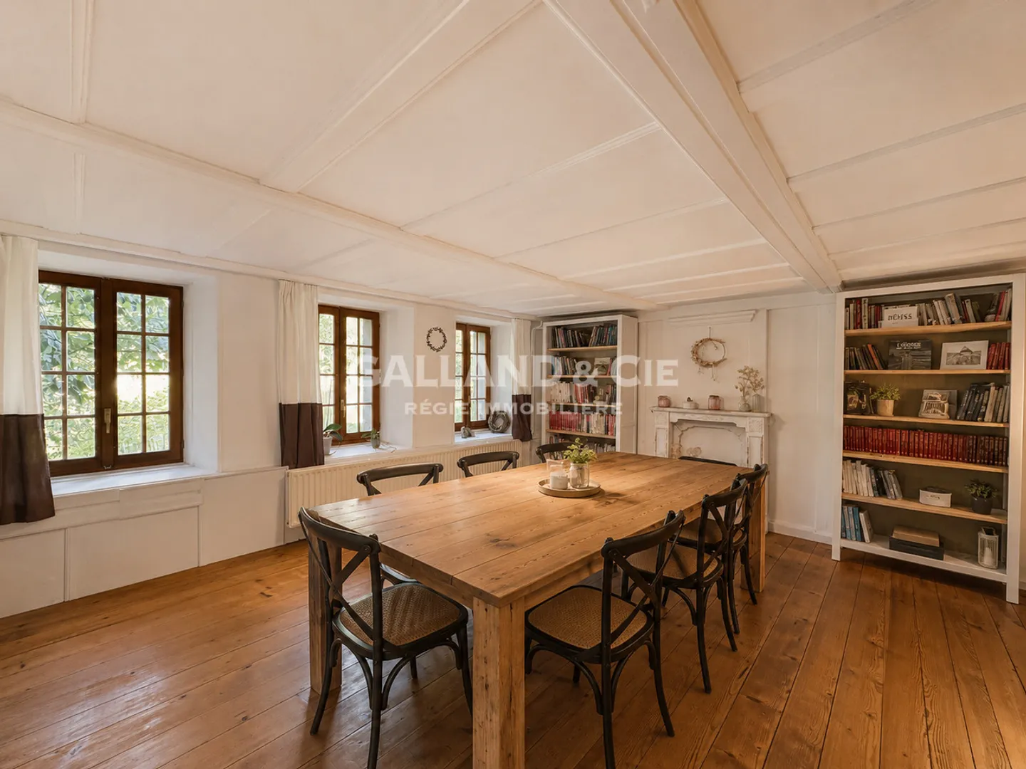Maison authentique de 2 appartements - Photo 5 of 16
