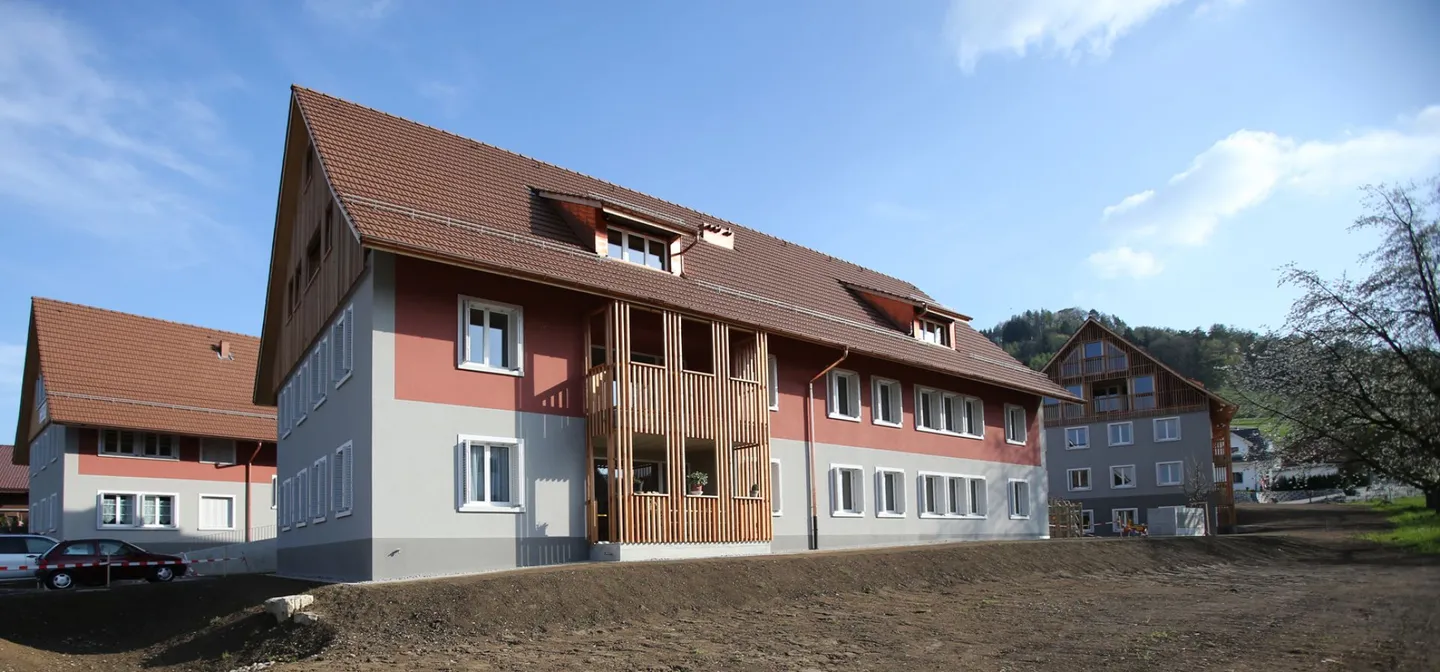 Grosszügige und heimelige Maisonettewohnung in ländlicher Idylle - Foto 2 von 15
