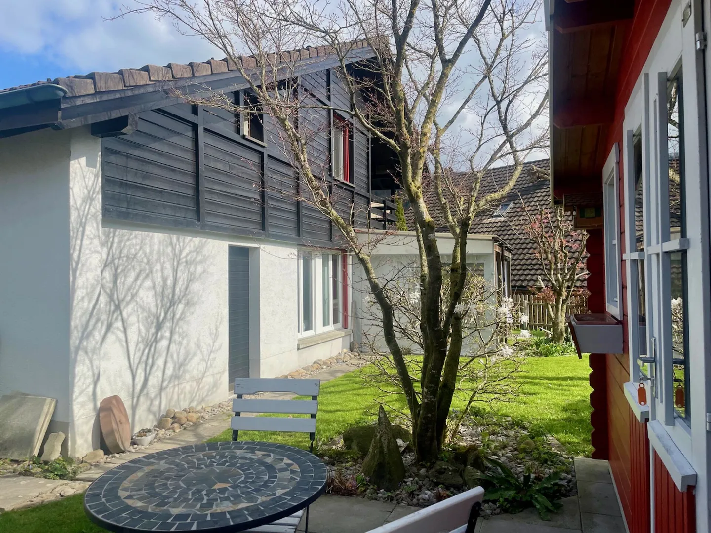 Casa indipendente e gestibile con giardino idilliaco - Foto 5 di 14