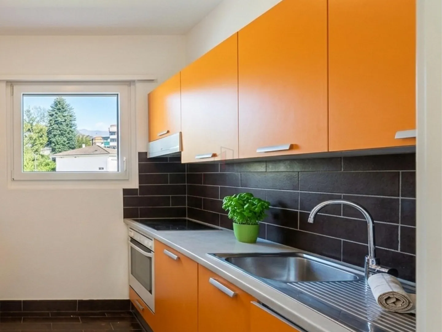 TOLLE GELEGENHEIT MIT GARANTIERTEM EINKOMMEN IN EXKLUSIVER LAGE - Foto 8 von 13