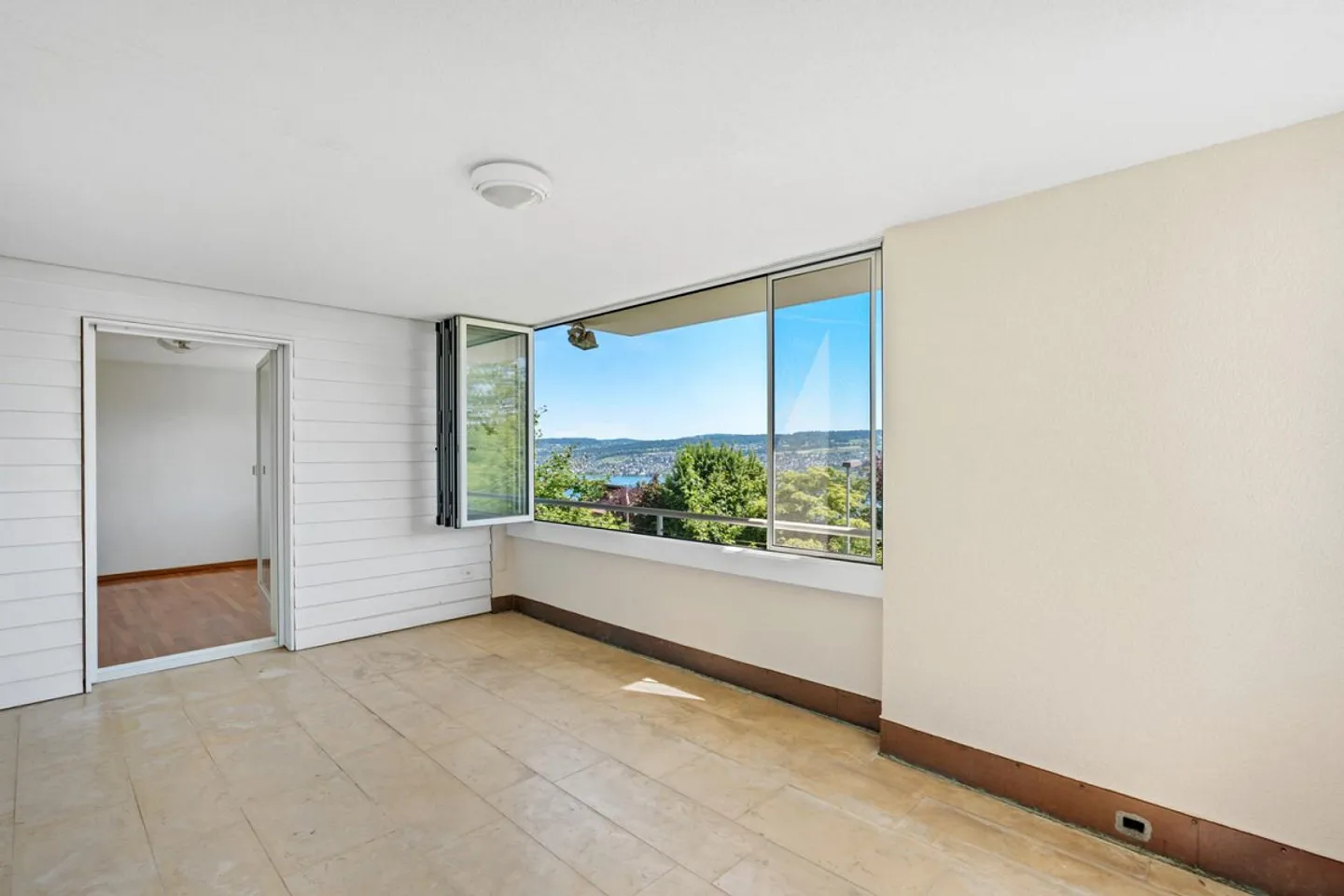 Dreamlike 4.5-room apartment with lake view in Oberrieden - Photo 13 of 20